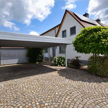 Sehr Schoenes Und Grosses Haus In Dresden - Partys Und Andere Feierlichkeiten Sind Wegen Eventueller Laermbelaestigung Nicht Gestattet Luaran gambar