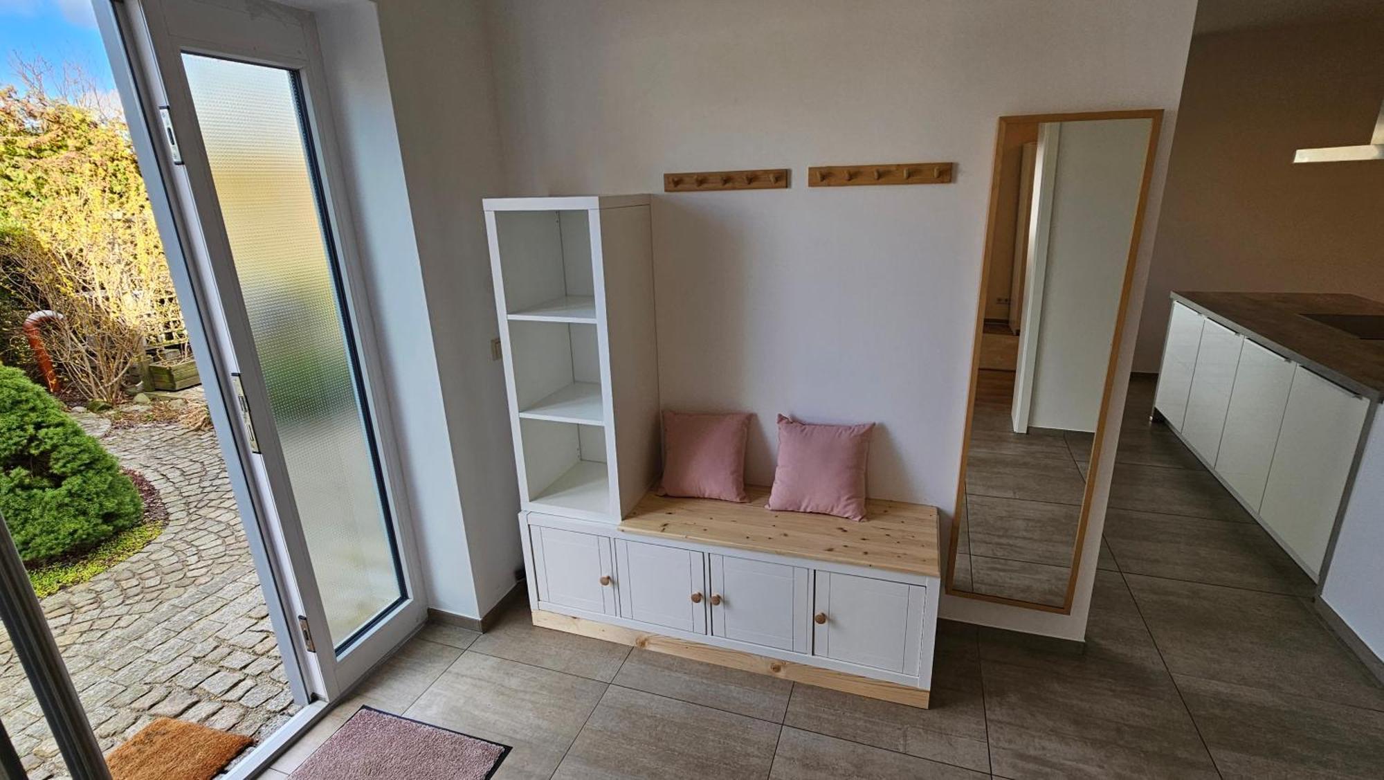 Sehr Schoenes Und Grosses Haus In Dresden - Partys Und Andere Feierlichkeiten Sind Wegen Eventueller Laermbelaestigung Nicht Gestattet Luaran gambar